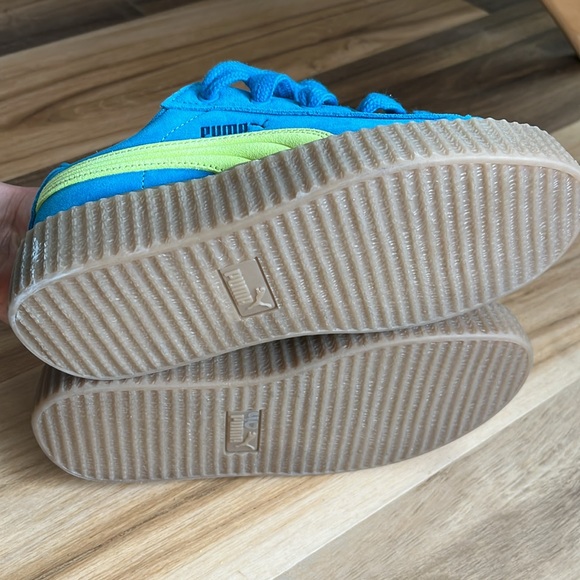 Fendy Puma Creeper Phatty By Rhianna NWOT Women’s Size 6 Blue Neon Green - Picture 9 of 13